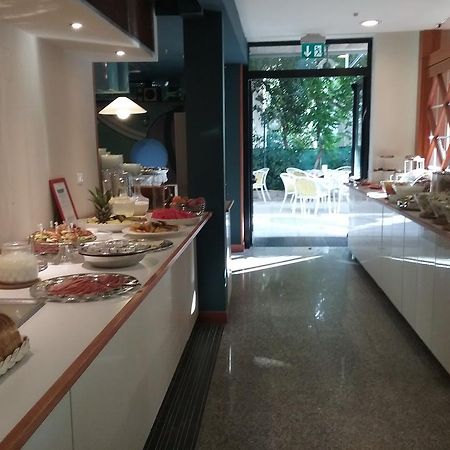 Hotel Carol Rimini Luaran gambar