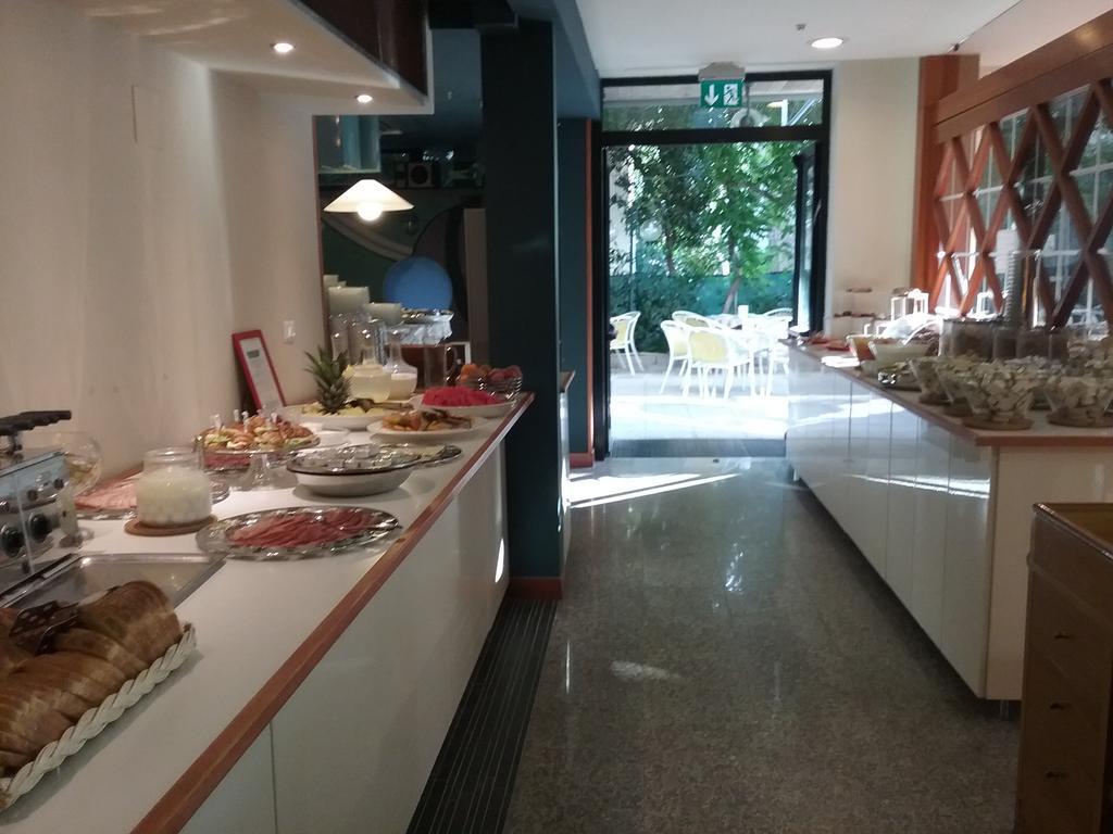 Hotel Carol Rimini Luaran gambar