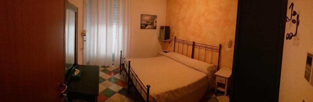 Hotel Carol Rimini Luaran gambar